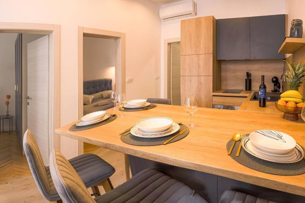 Luksuzni Apartman Ribica U Samom Centru Grada Split Extérieur photo